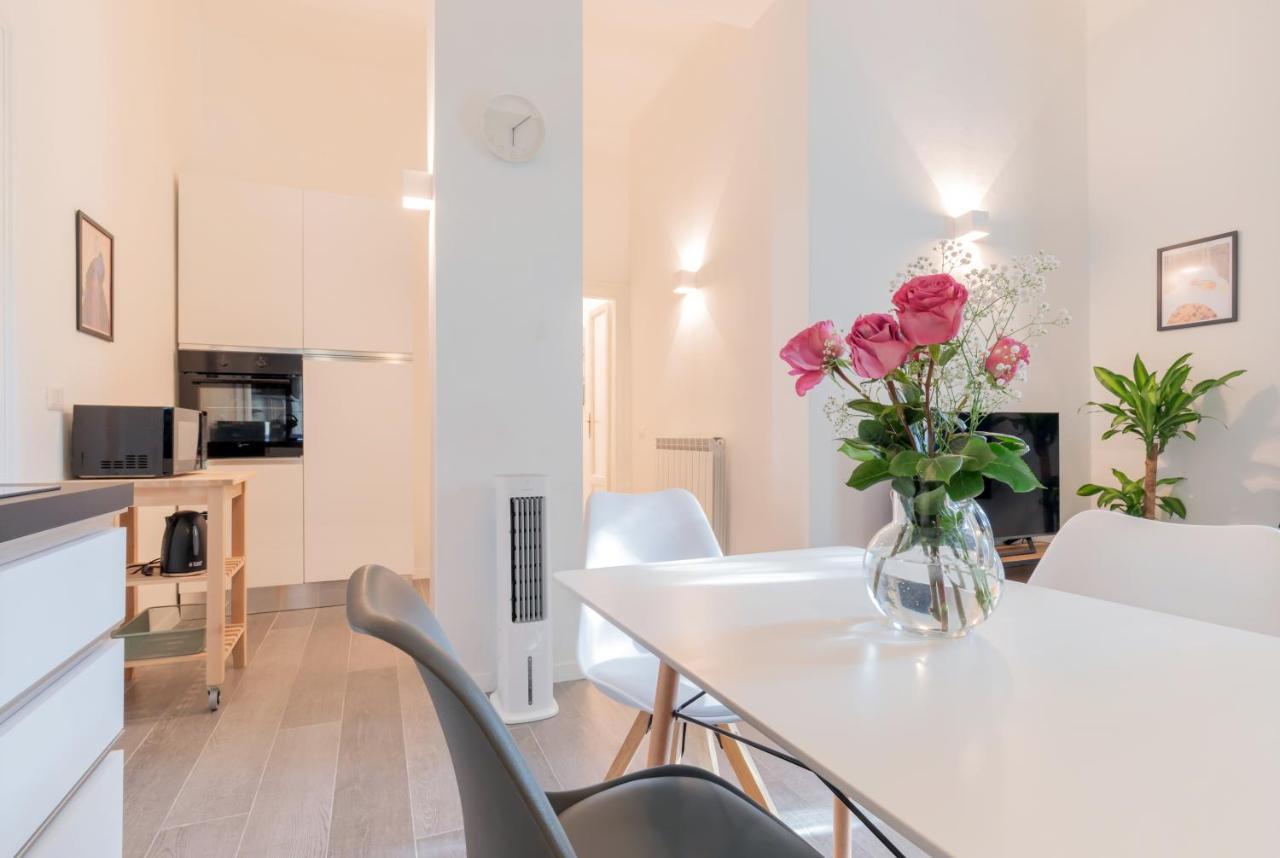 Appartement Duomo-Navigli Charming And Modern With Fast Wifi à Milan Extérieur photo