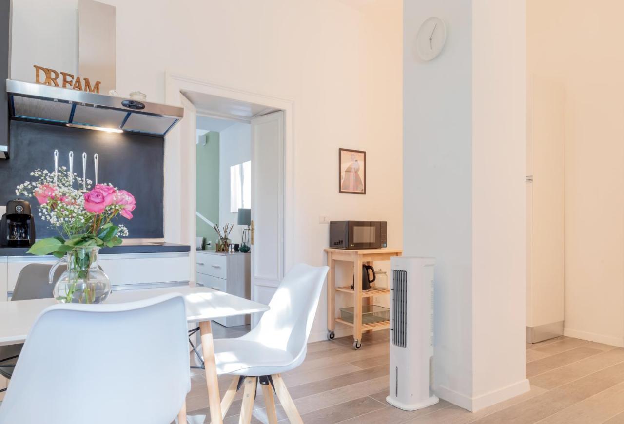 Appartement Duomo-Navigli Charming And Modern With Fast Wifi à Milan Extérieur photo