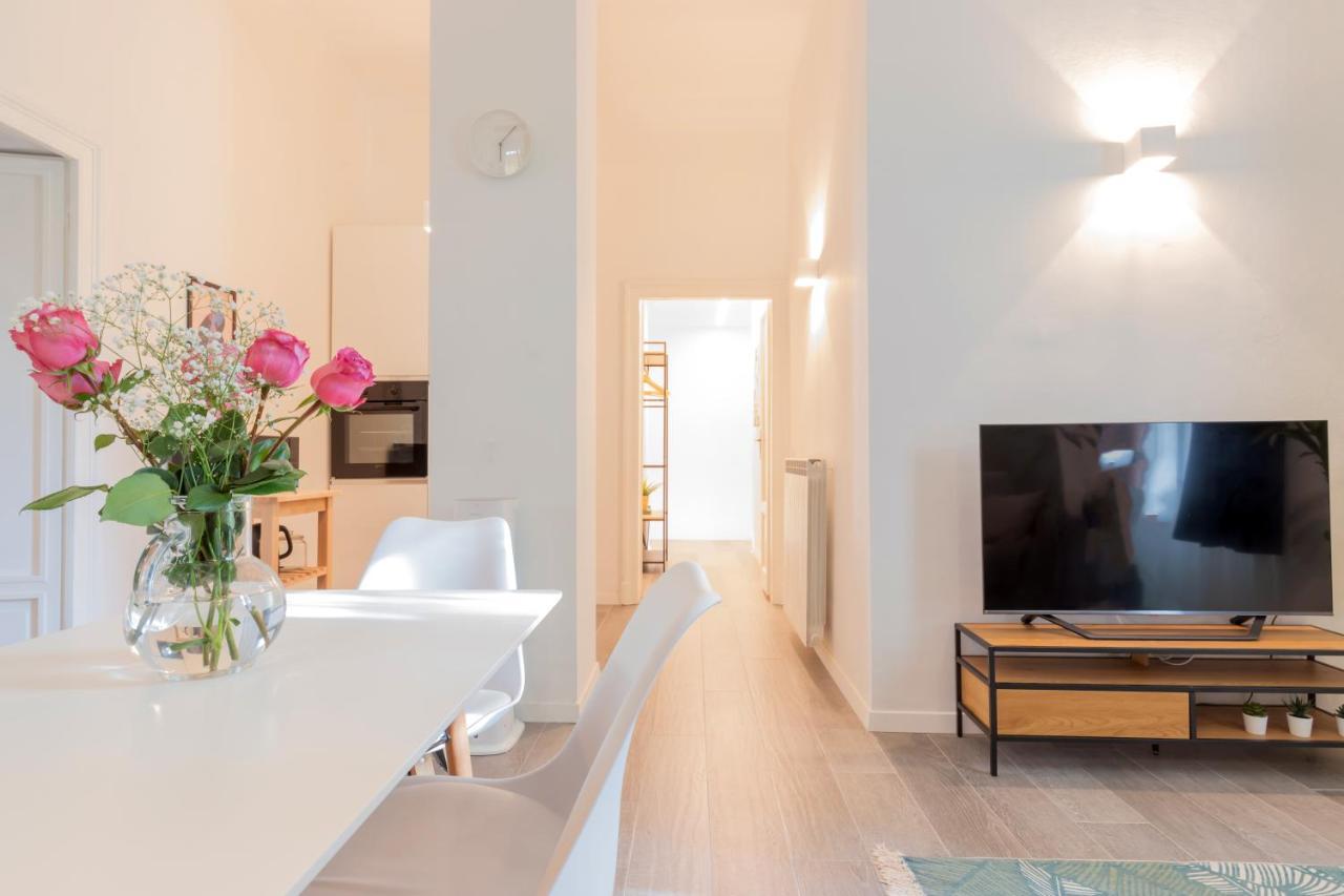 Appartement Duomo-Navigli Charming And Modern With Fast Wifi à Milan Extérieur photo